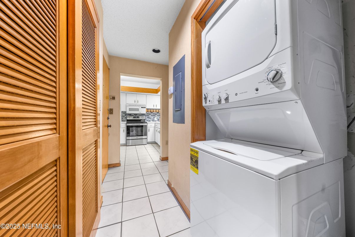 Interior, Utility Closets, Washer