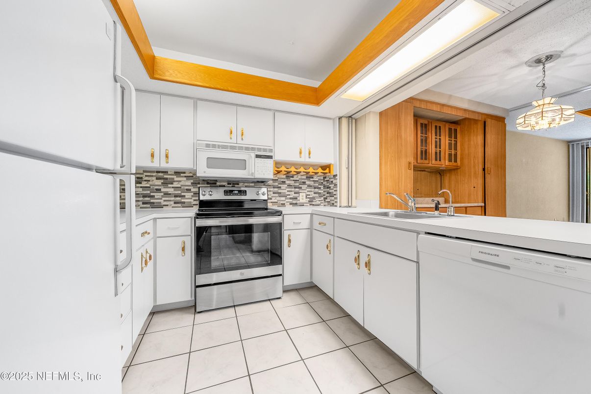 Interior, Kitchen, Pendant Lights