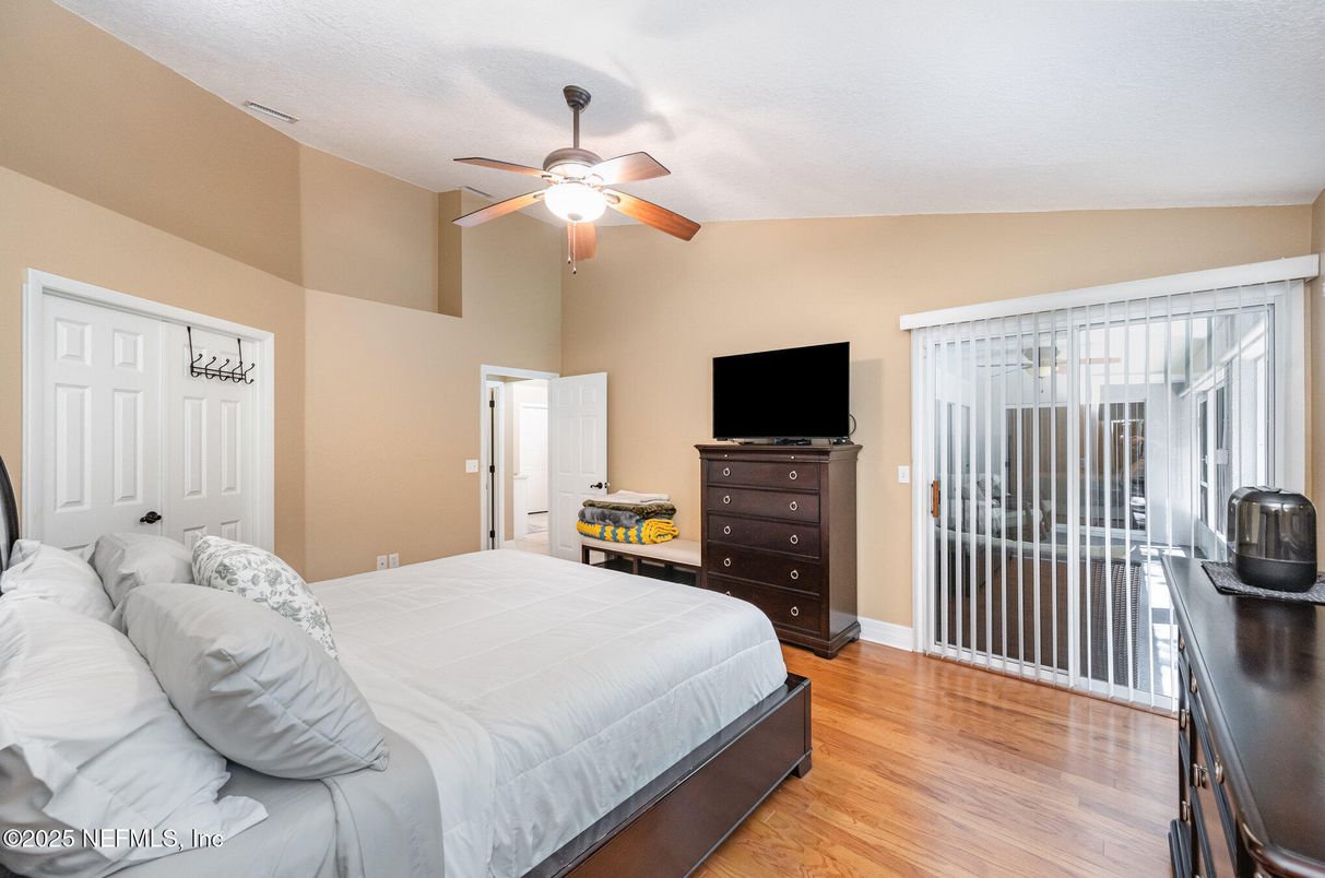 Bedroom, Interior, Wood Texture Flooring