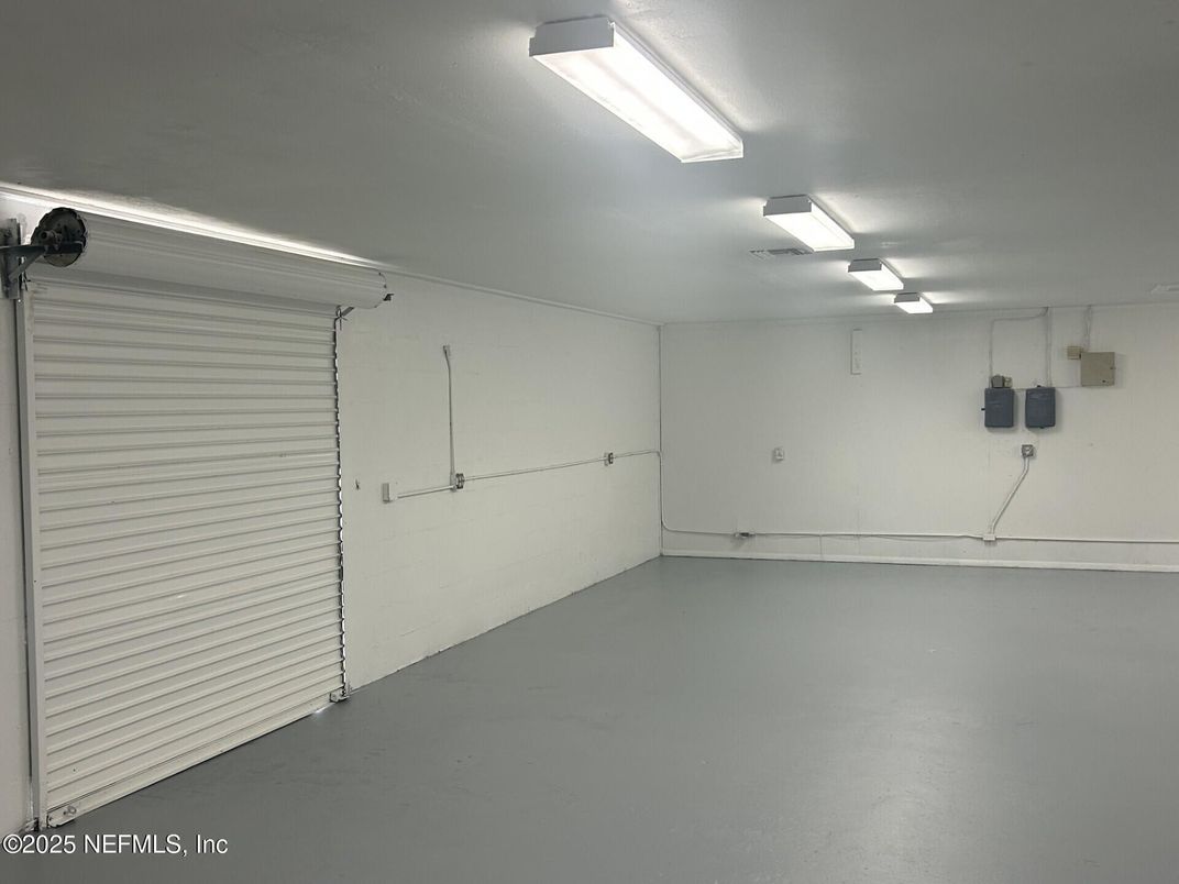Garage, Interior