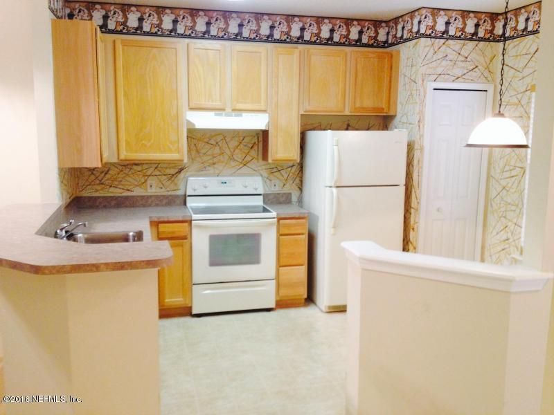 Interior, Kitchen, Pendant Lights, Stone Walls