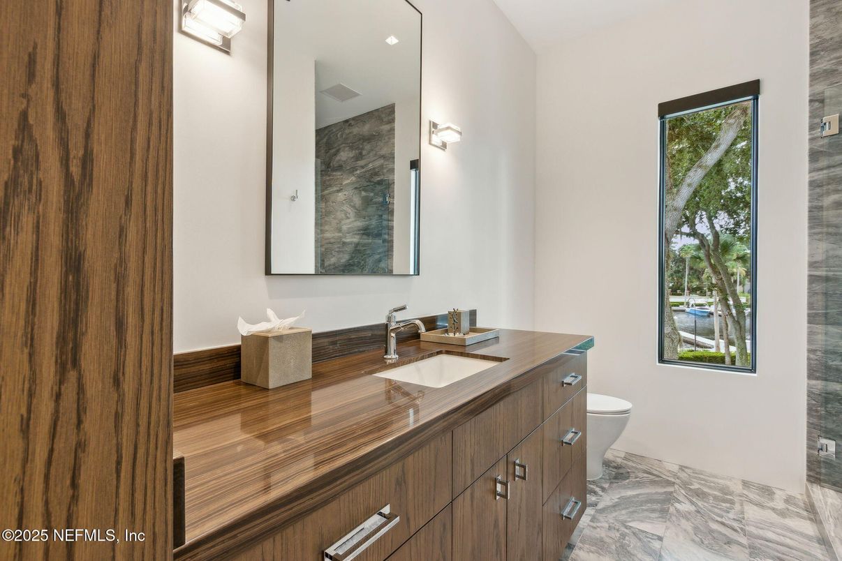 Bathroom, Dual Sink Vanities, Interior, Marble, Recessed Lighting
