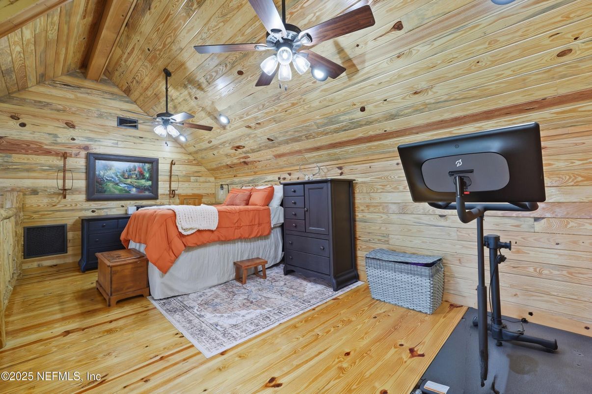 Bedroom, Fitness Equipment, Interior, Wooden Ceilings, Wood Texture Flooring, Wooden Walls