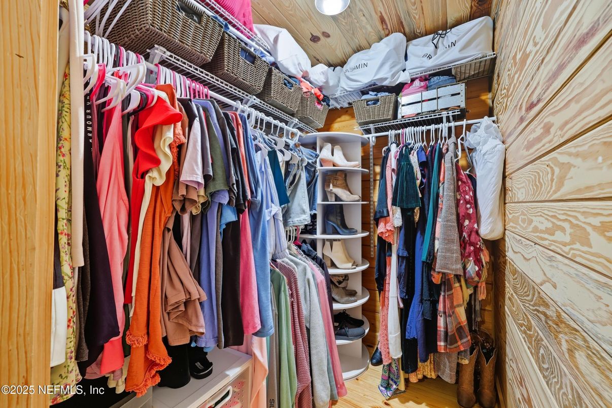 Interior, Walk-in Closets