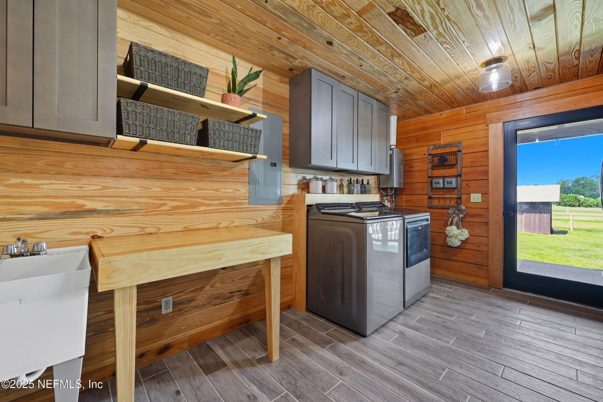 Interior, Kitchen, Washer, Wooden Ceilings, Wood Texture Flooring, Wooden Walls