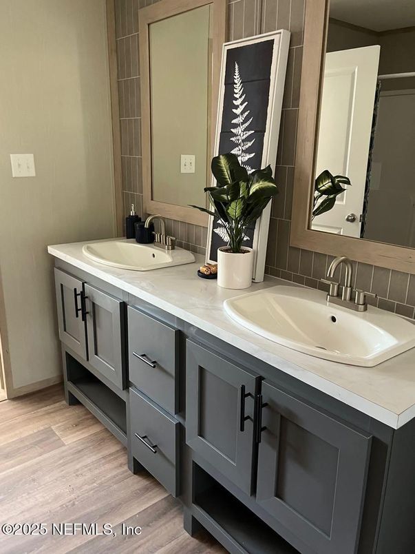 Bathroom, Dual Sink Vanities, Interior, Wood Texture Flooring