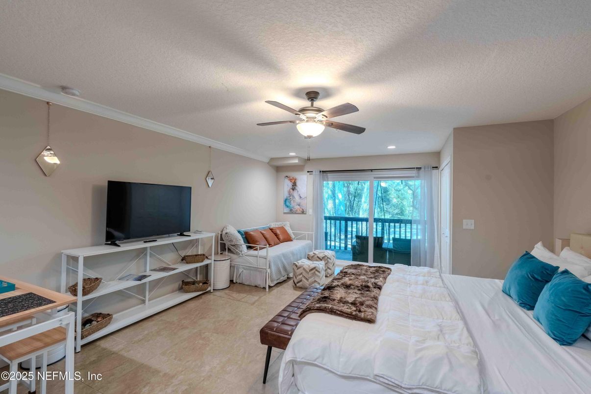 Bedroom, Interior, Pendant Lights, Recessed Lighting