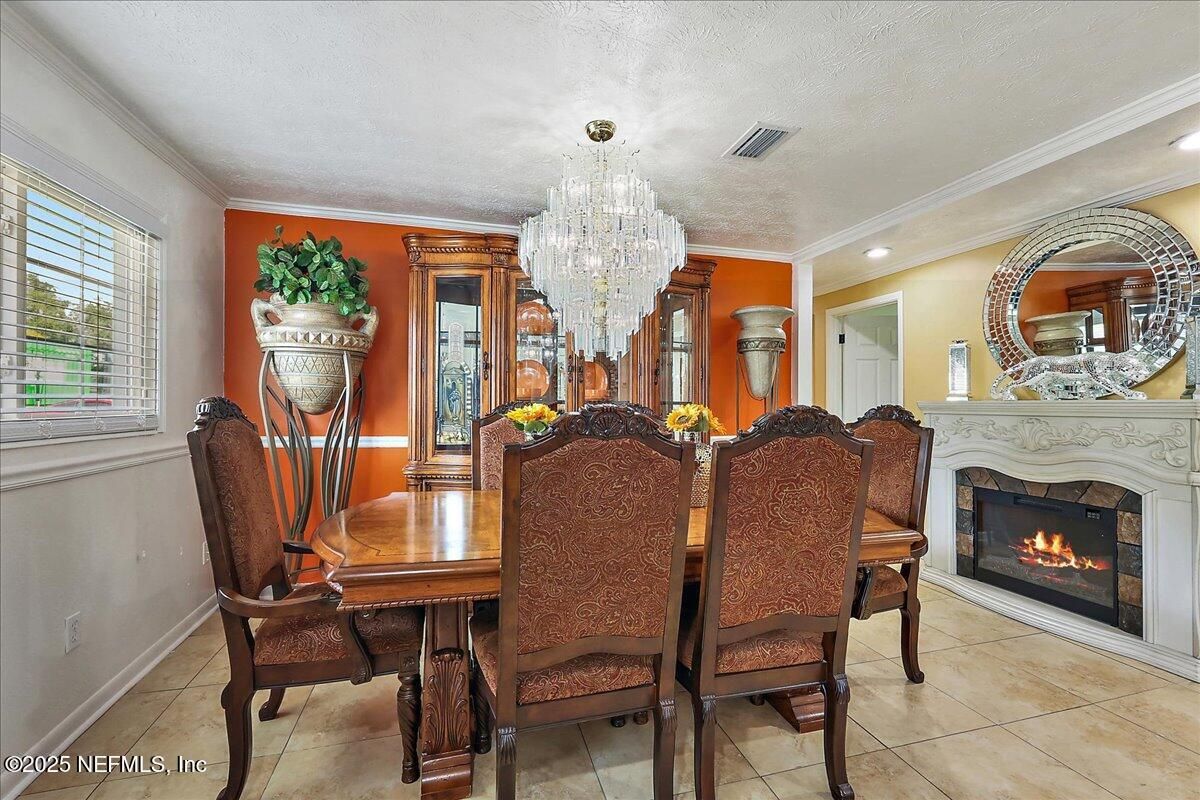 Chandelier, Dining room, Fireplace, Interior, Recessed Lighting