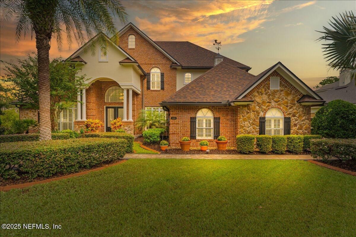 Backyard, Exterior, Facade, Brick Facade, Brick Traditional