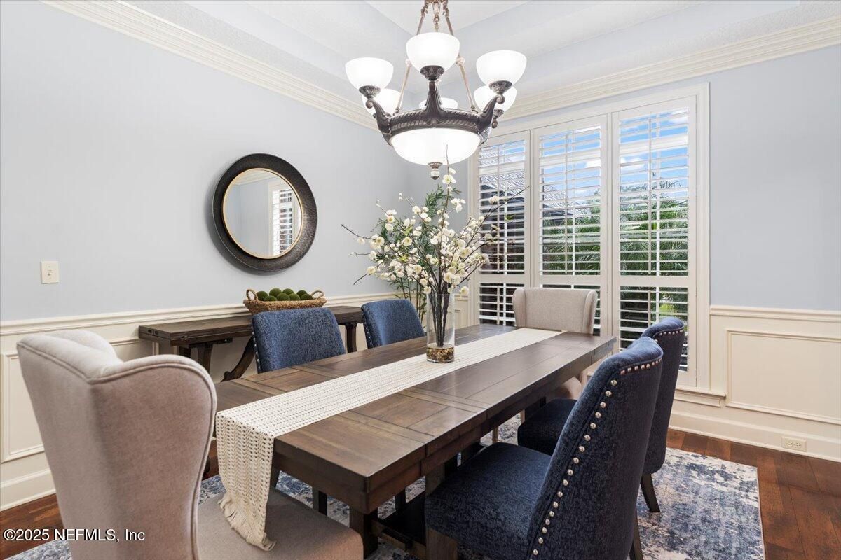 Chandelier, Dining room, Interior, Wood Texture Flooring