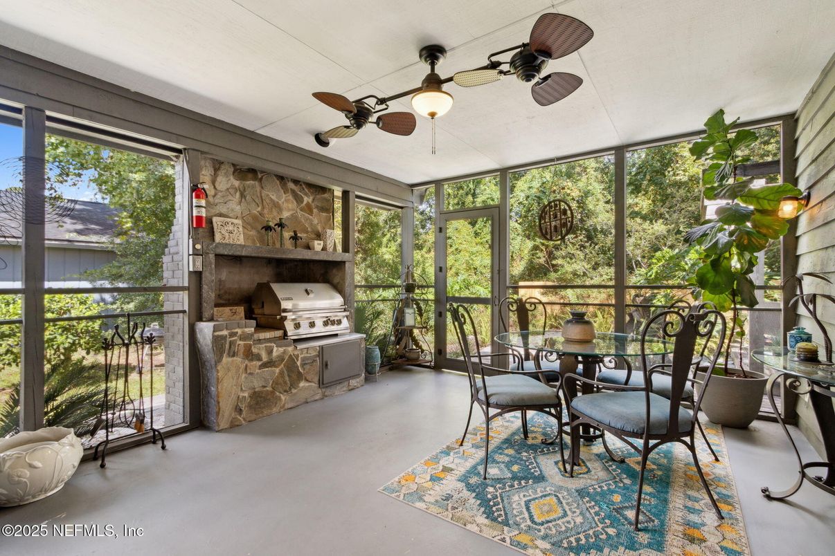 Dining room, Interior, Sun Room