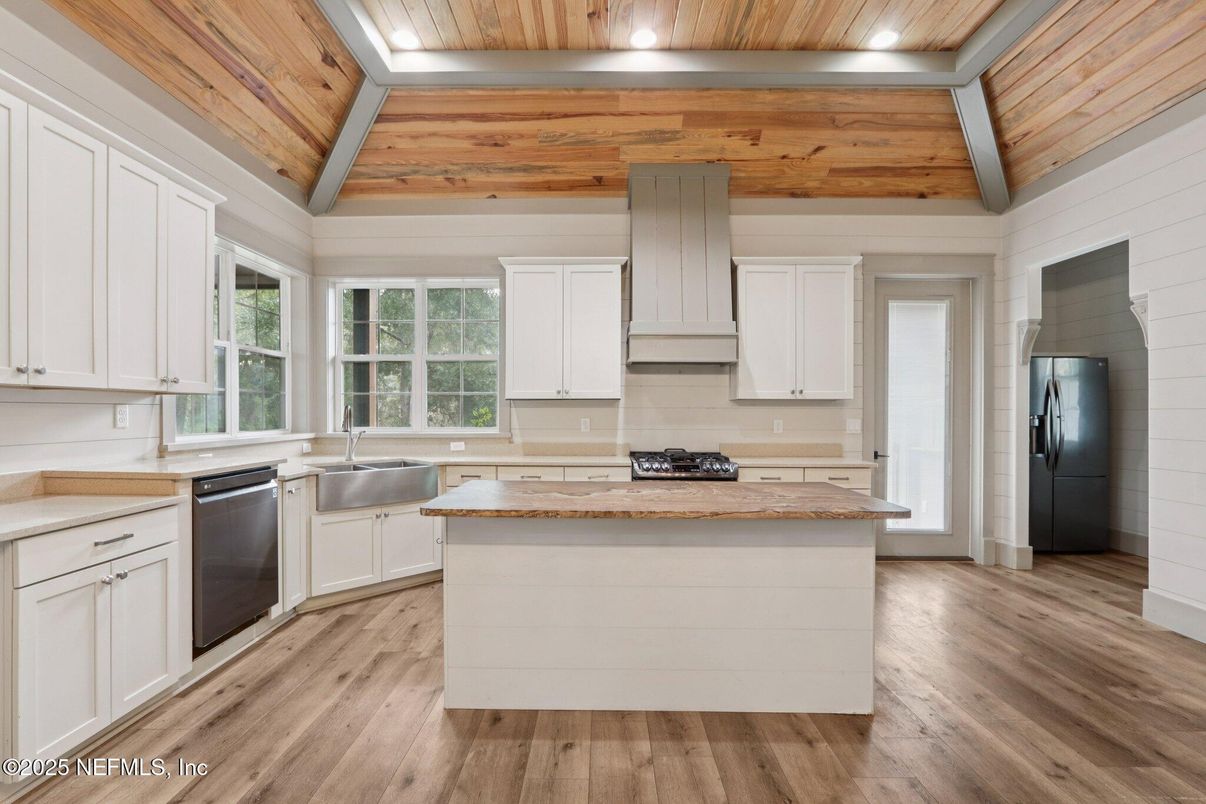 Interior, Kitchen, Recessed Lighting, Wooden Ceilings, Wood Texture Flooring