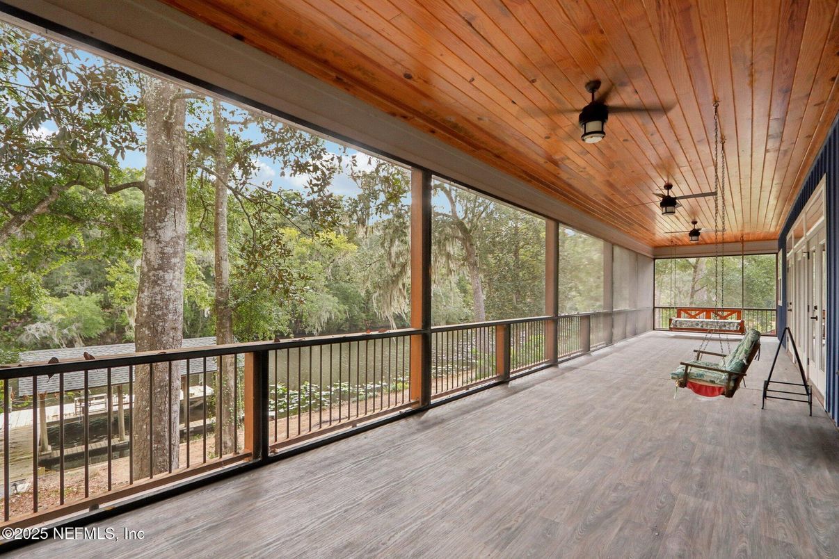 Interior, Sun Room, Wooden Ceilings, Wood Texture Flooring