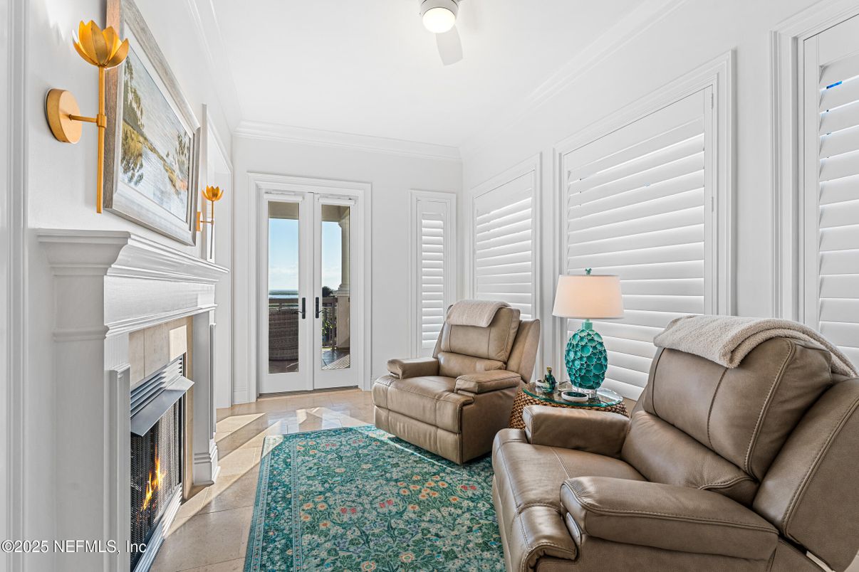 Fireplace, Interior, Living room