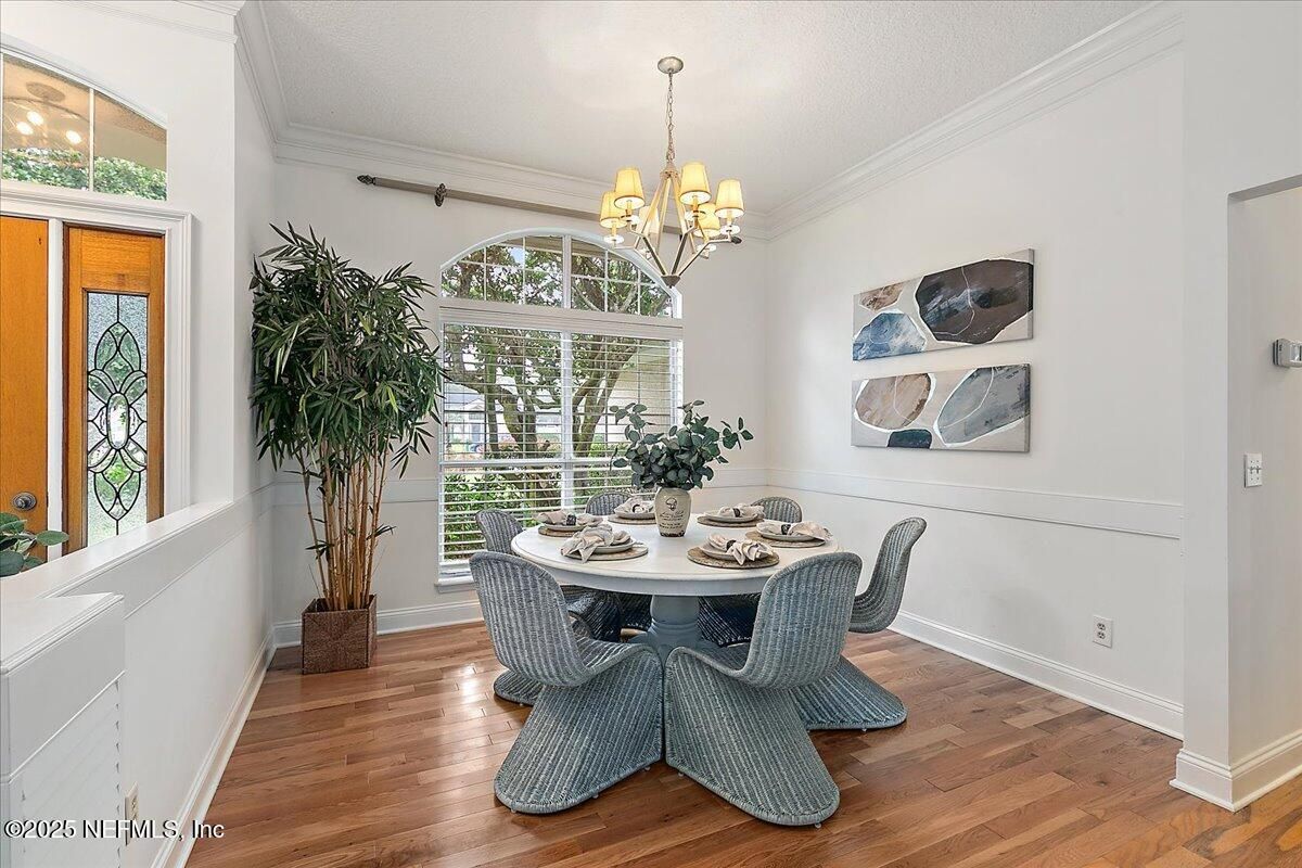 Chandelier, Dining room, Interior, Wood Texture Flooring