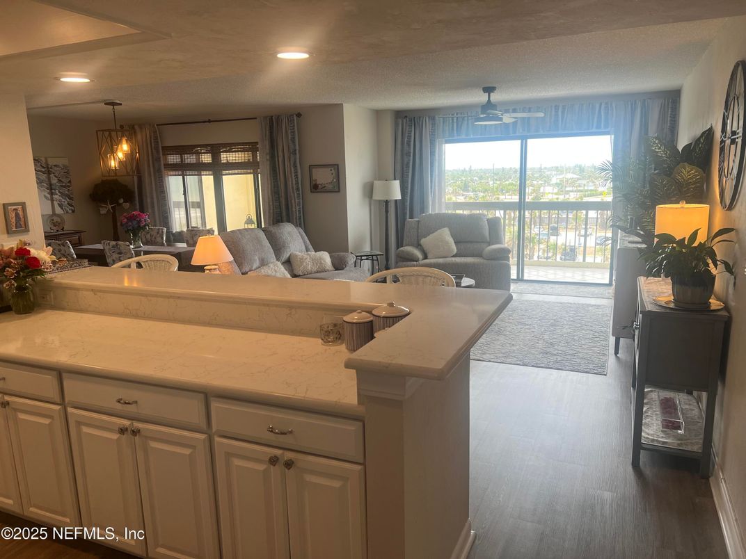 Chandelier, Interior, Living room, Recessed Lighting, Wood Texture Flooring