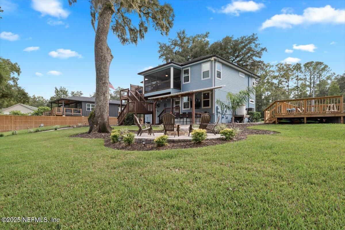 Backyard, Exterior