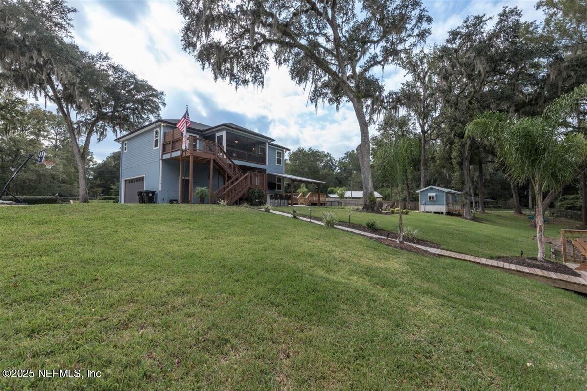 Backyard, Exterior