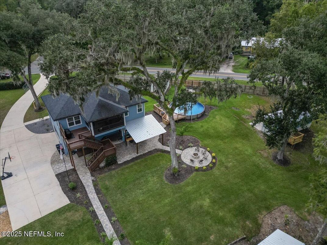 Exterior, Drone