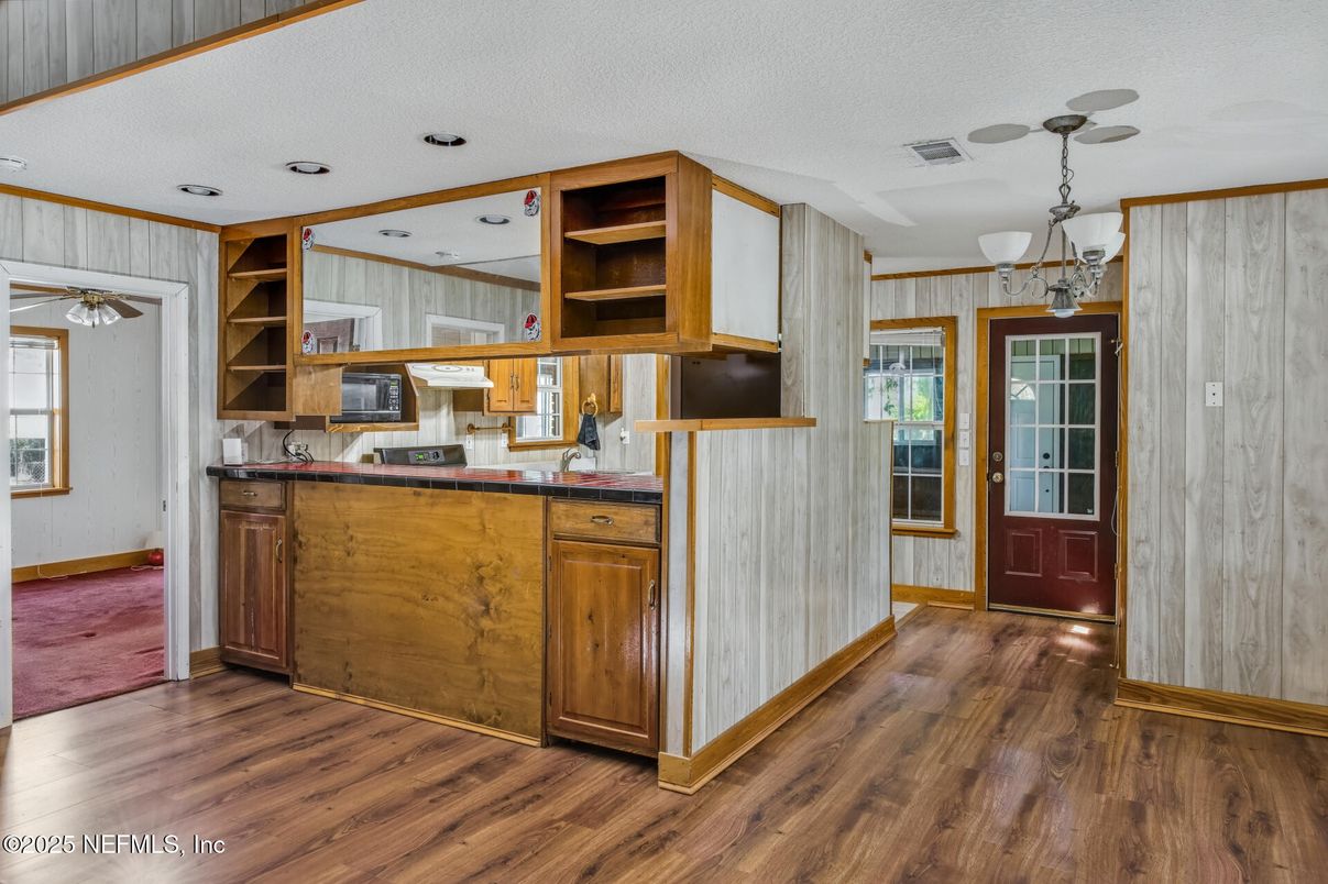 Interior, Pendant Lights, Wood Texture Flooring