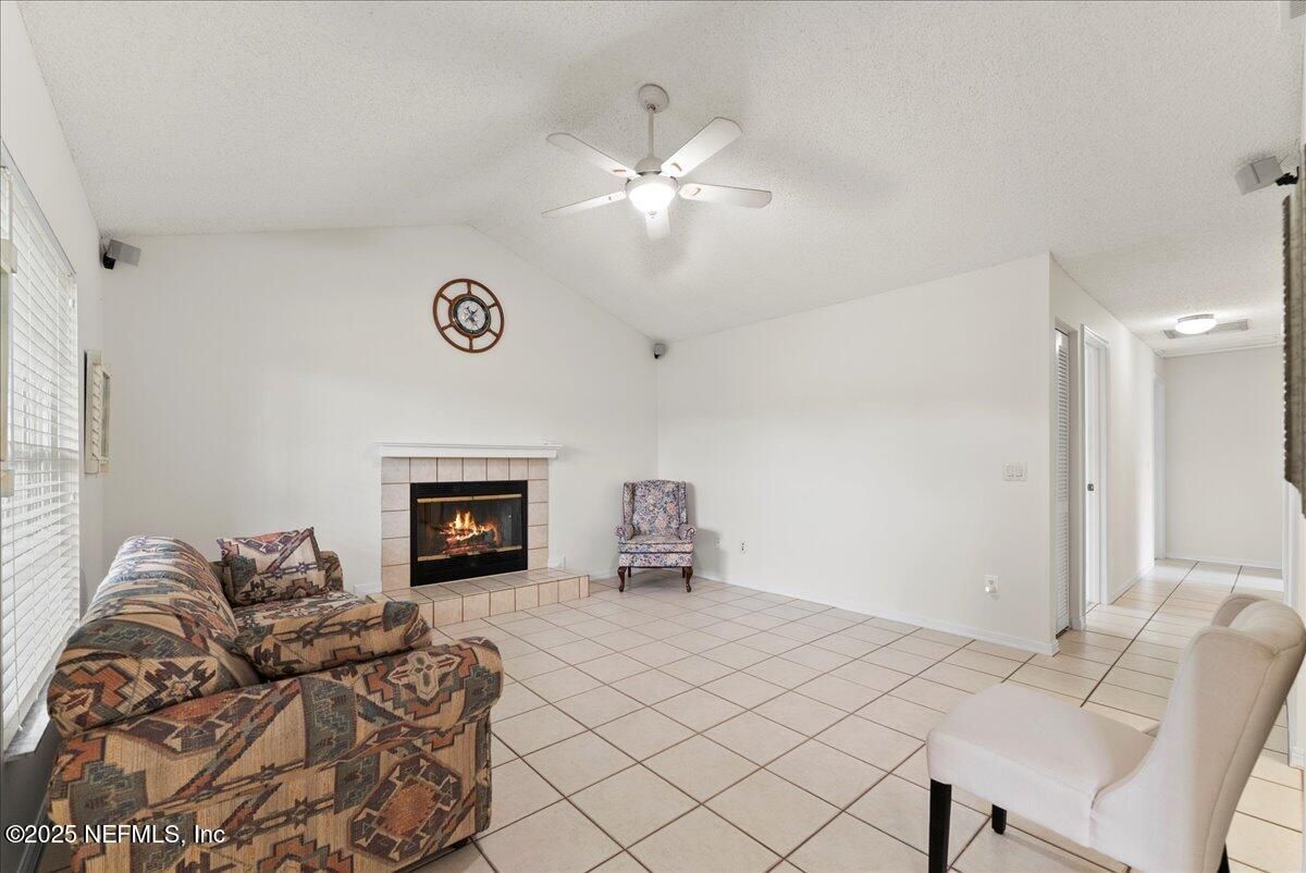 Fireplace, Interior, Living room