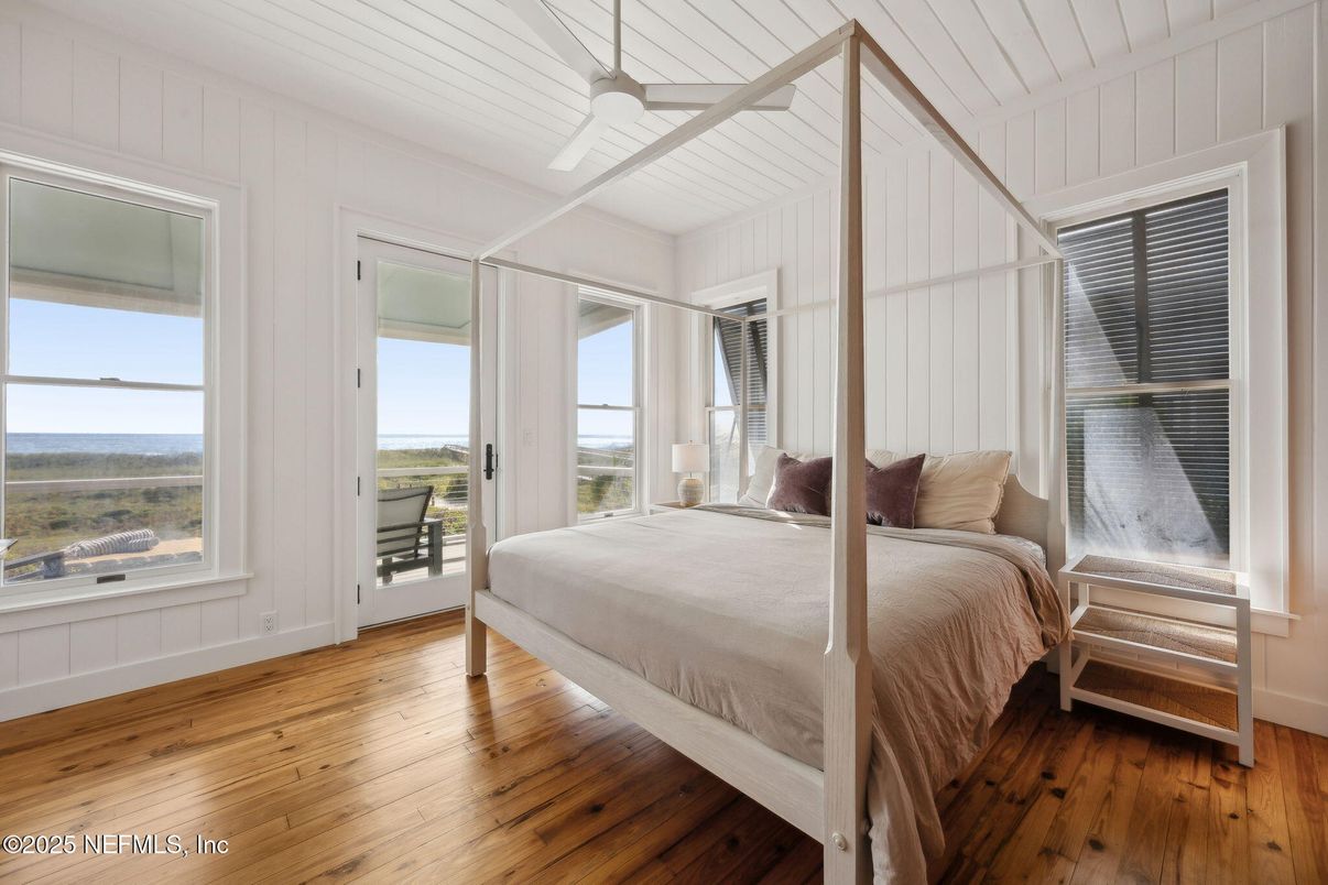 Bedroom, Interior, Water, Wood Texture Flooring