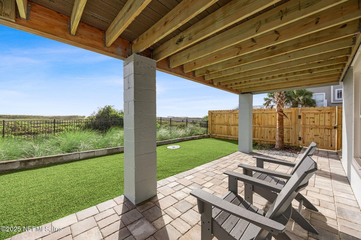 Backyard, Exterior