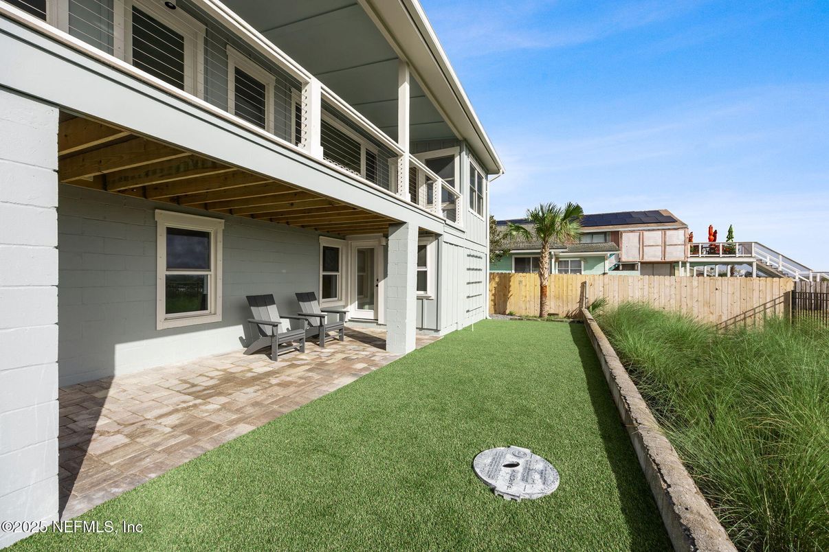 Backyard, Exterior