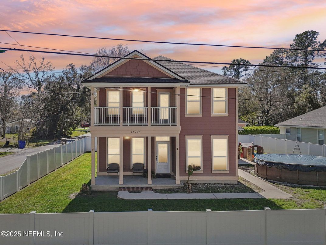 Backyard, Exterior, Facade, Georgian