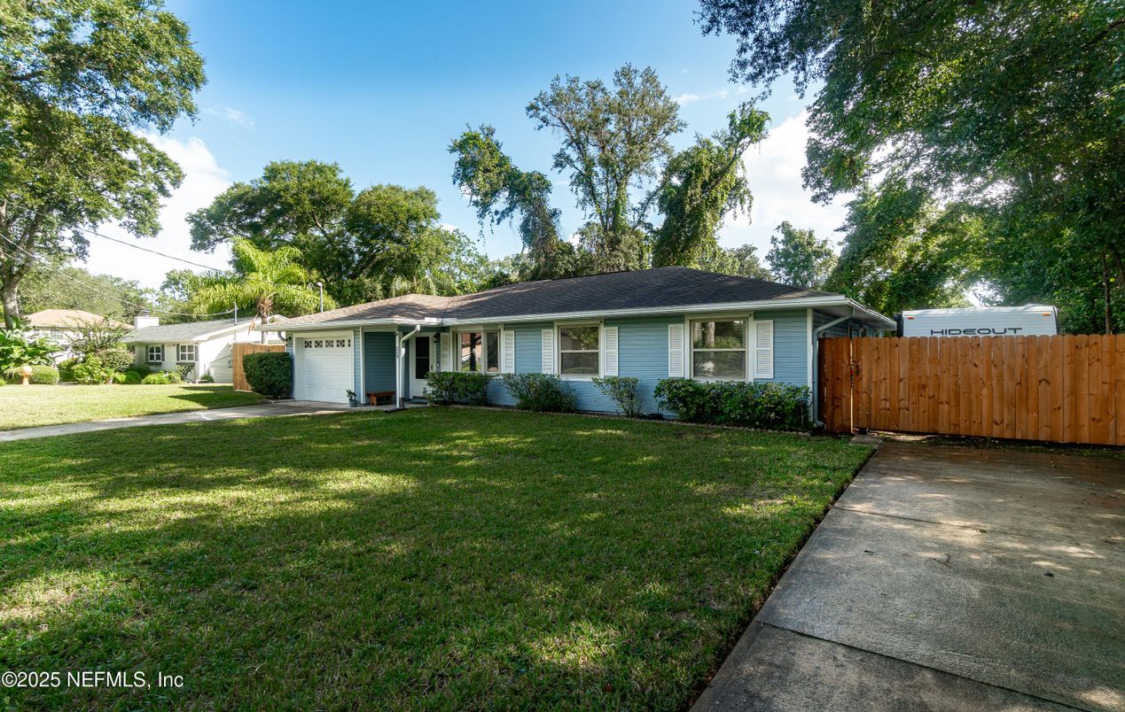 Attached, Backyard, Exterior, Facade, Ranch