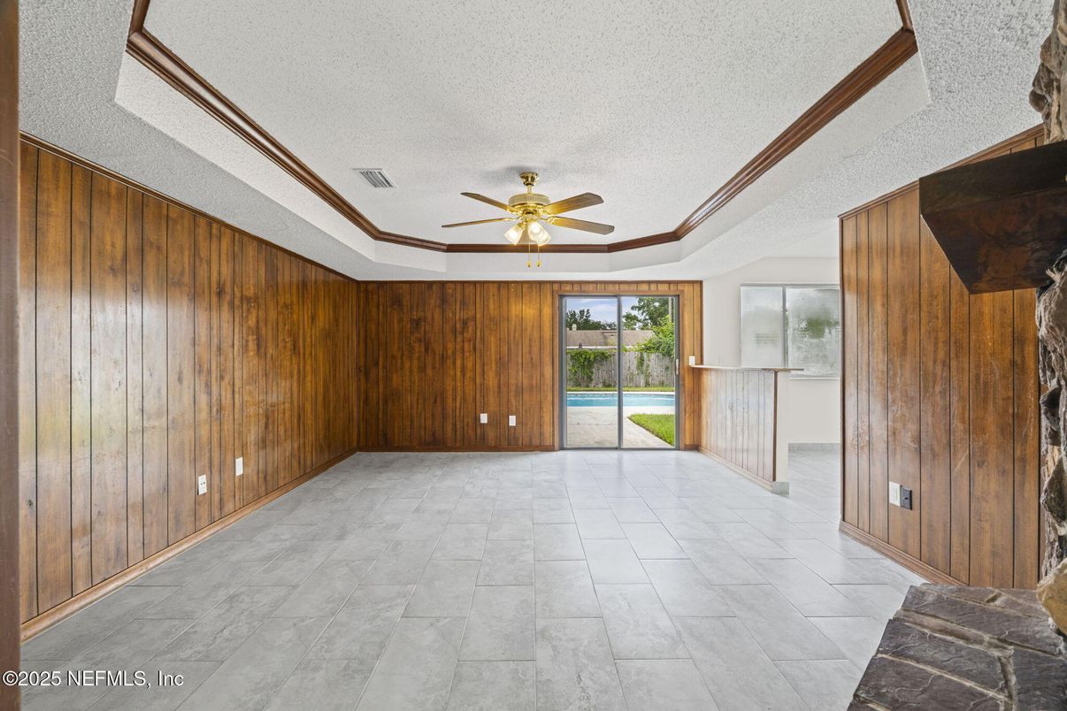Empty room, Interior, Marble, Wooden Walls
