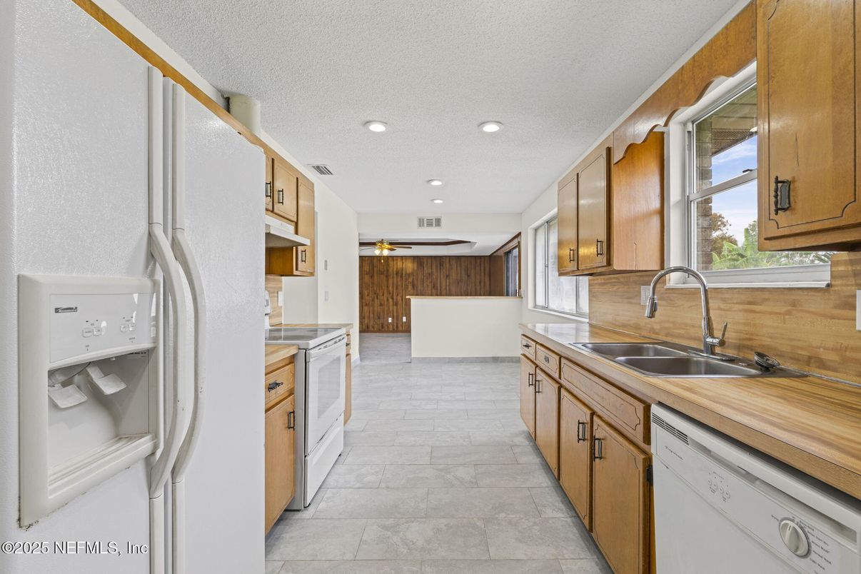 Interior, Kitchen, Recessed Lighting