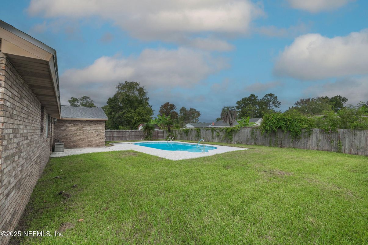 Backyard, Exterior, Pool