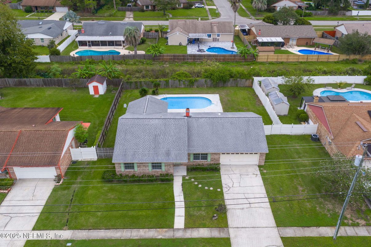 Exterior, Drone