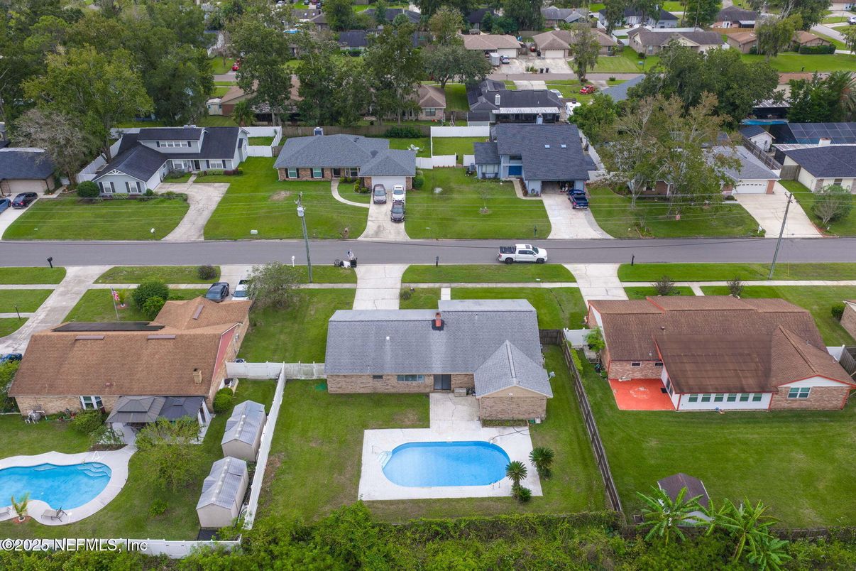 Exterior, Drone