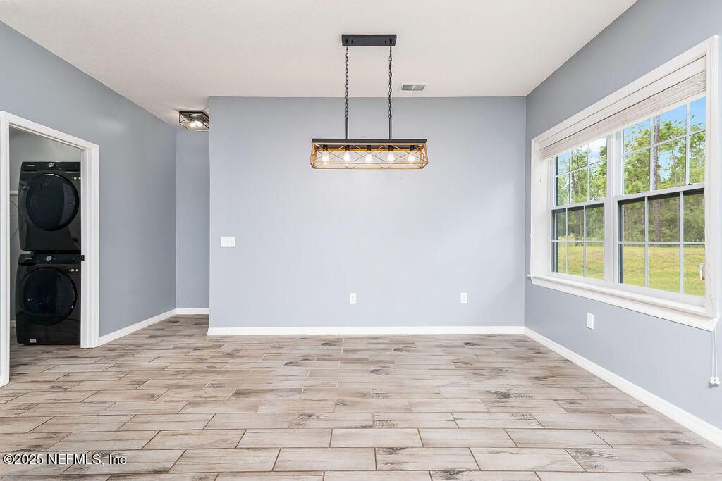 Empty room, Interior, Pendant Lights, Wood Texture Flooring