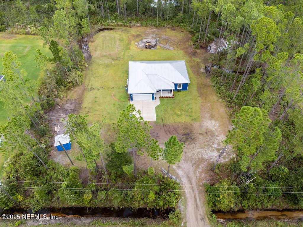 Exterior, Drone