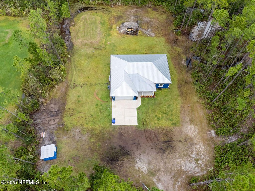 Exterior, Drone