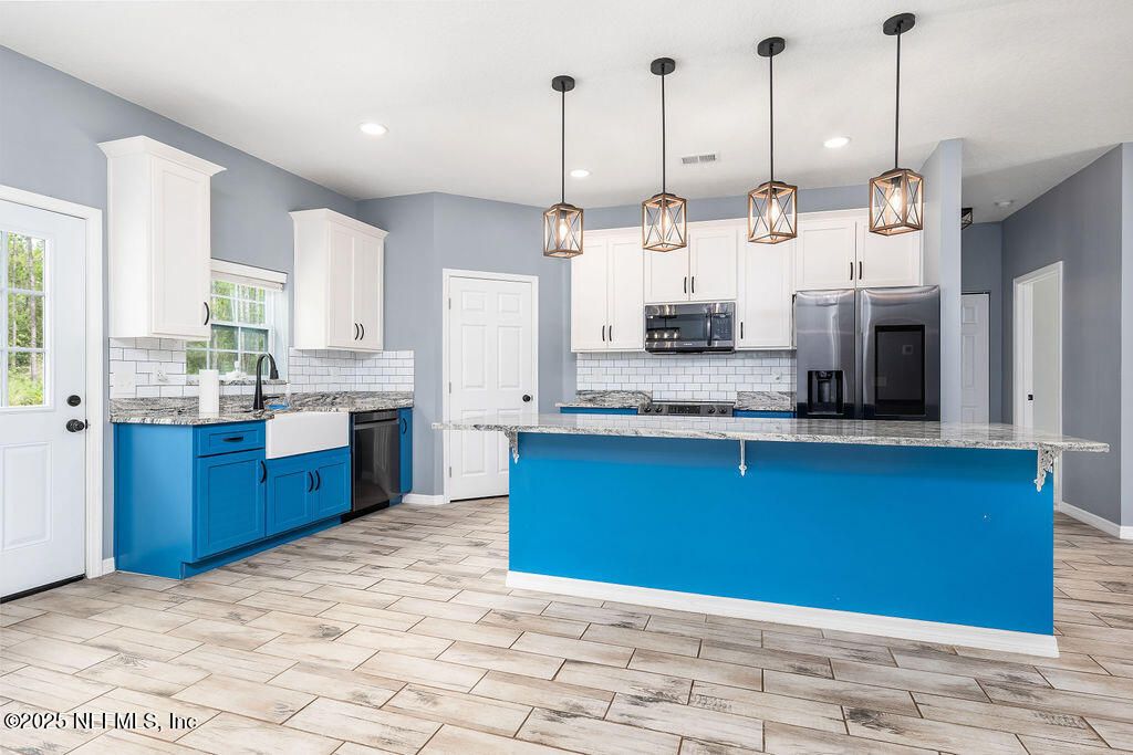 Interior, Kitchen, Pendant Lights, Recessed Lighting, Wood Texture Flooring