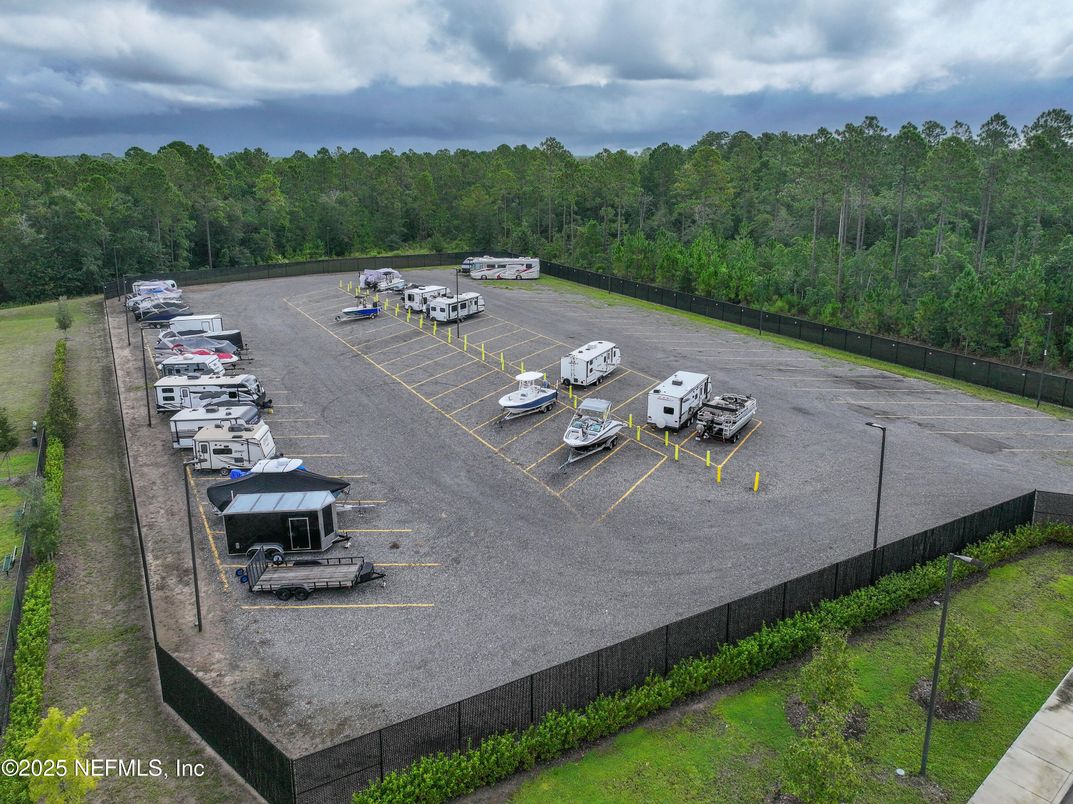 Exterior, Drone