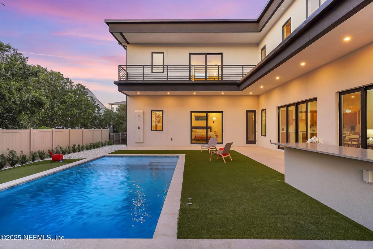 Backyard, Exterior, Pool