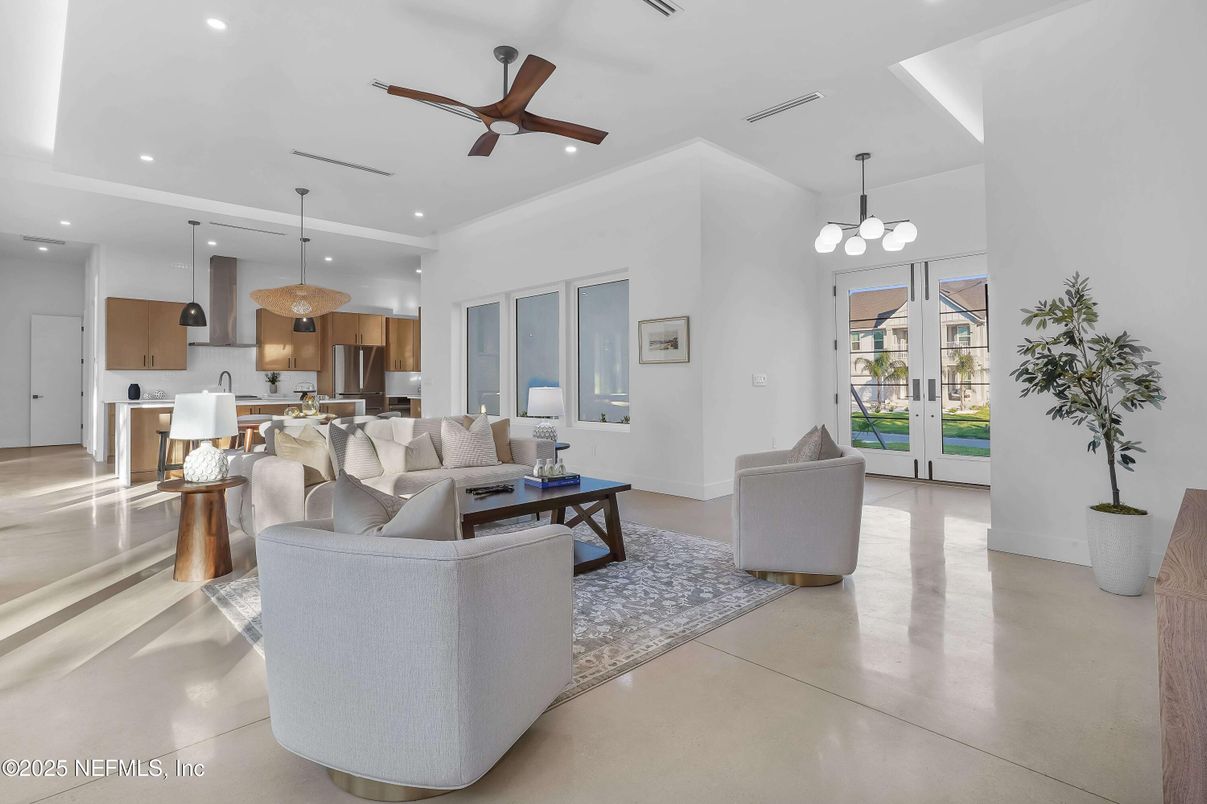 Interior, Kitchen, Living room, Pendant Lights, Recessed Lighting, Stainless Steel Appliances