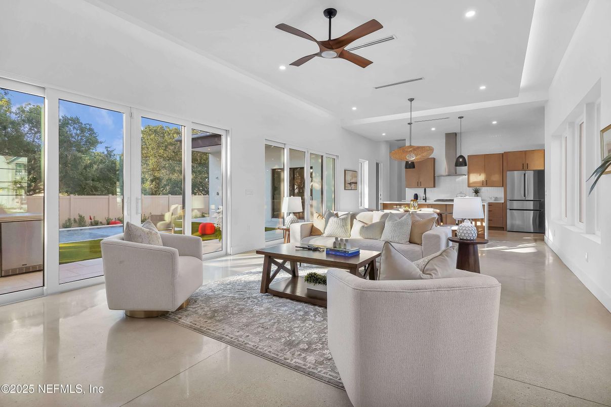 Interior, Kitchen, Living room, Pendant Lights, Recessed Lighting