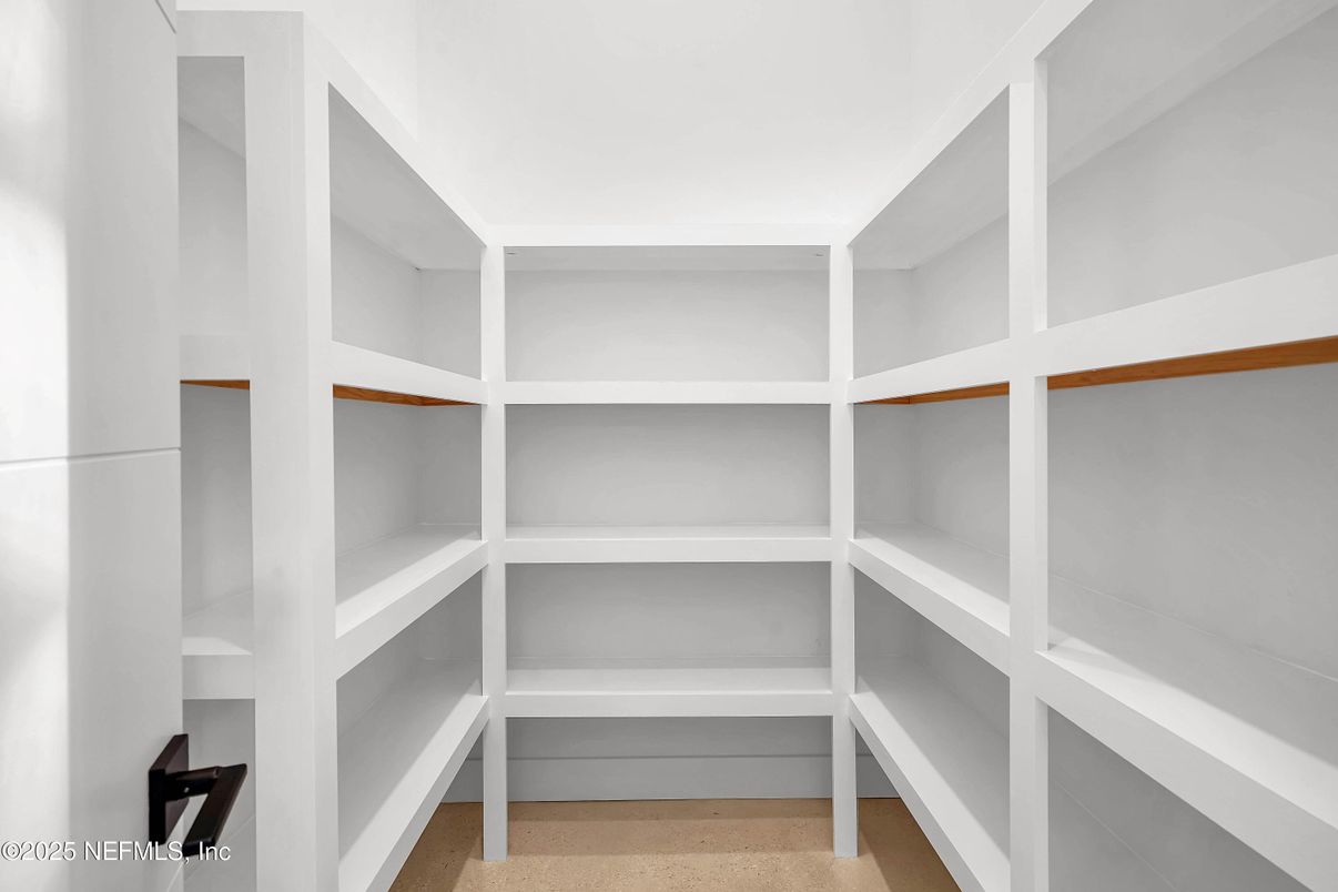 Interior, Walk-in Closets, Wood Texture Flooring
