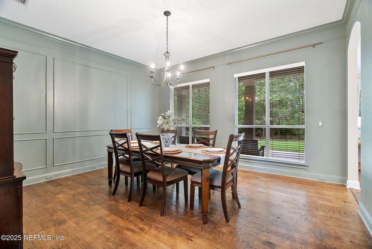 Chandelier, Dining room, Interior, Pendant Lights, Wood Texture Flooring