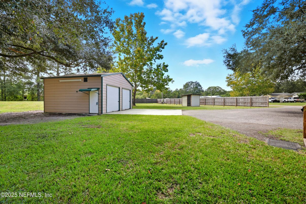 Backyard, Exterior