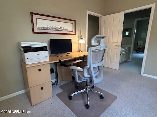 Home Office, Interior
