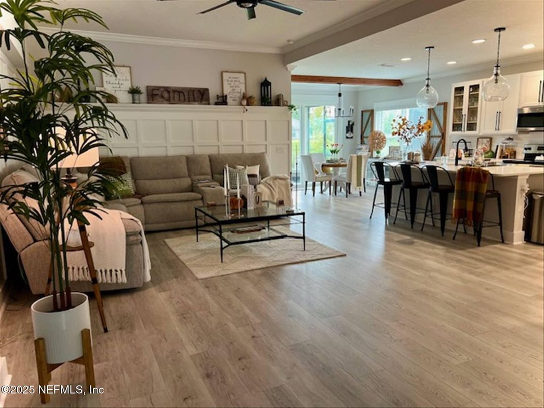 Dining room, Interior, Kitchen, Living room, Pendant Lights, Recessed Lighting, Stainless Steel Appliances, Wood Texture Flooring