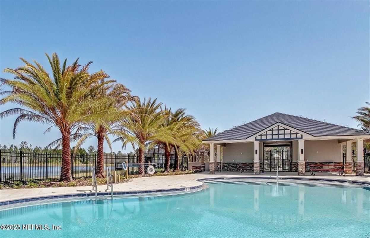 Exterior, Pool, Water