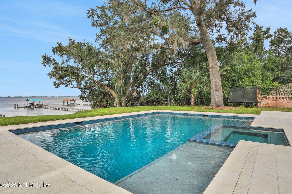 Exterior, Pool, Water